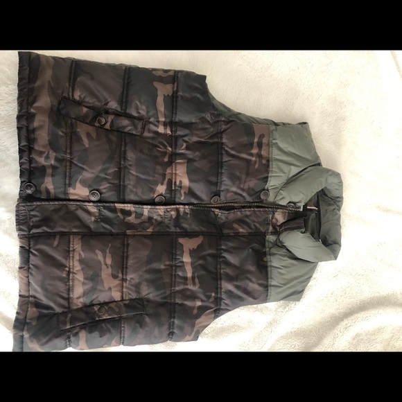 Levi’s camo vest size large - Picture 5 of 5